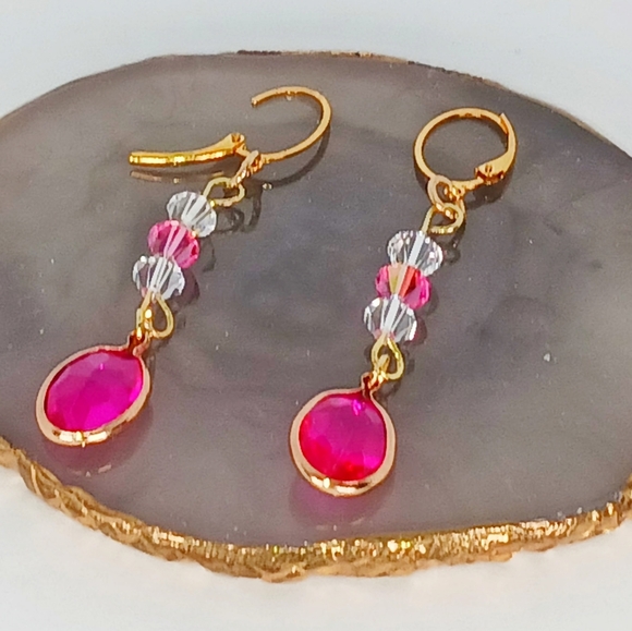 HP🎉🎉 Gold Linear Dangle Drop Crystal Earrings Pink Parisian Dollette Coquette - Picture 7 of 8
